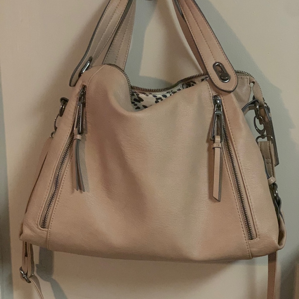 Jessica Simpson purse